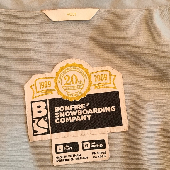 Men's Green Hooded Jacket - Picture 7 of 8